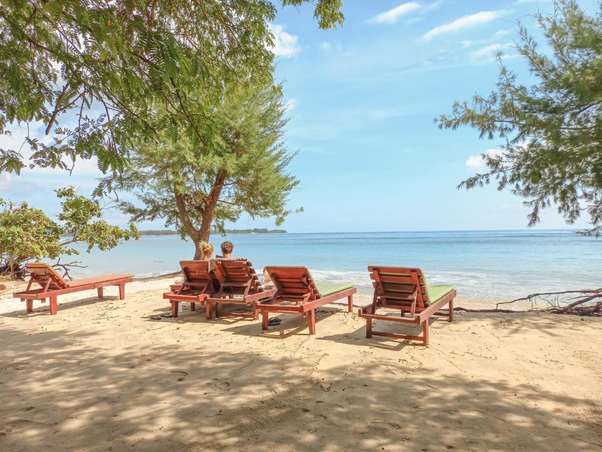 Nusa Indah Bungalows Gili Air Exteriör bild