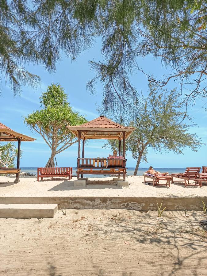 Nusa Indah Bungalows Gili Air Exteriör bild