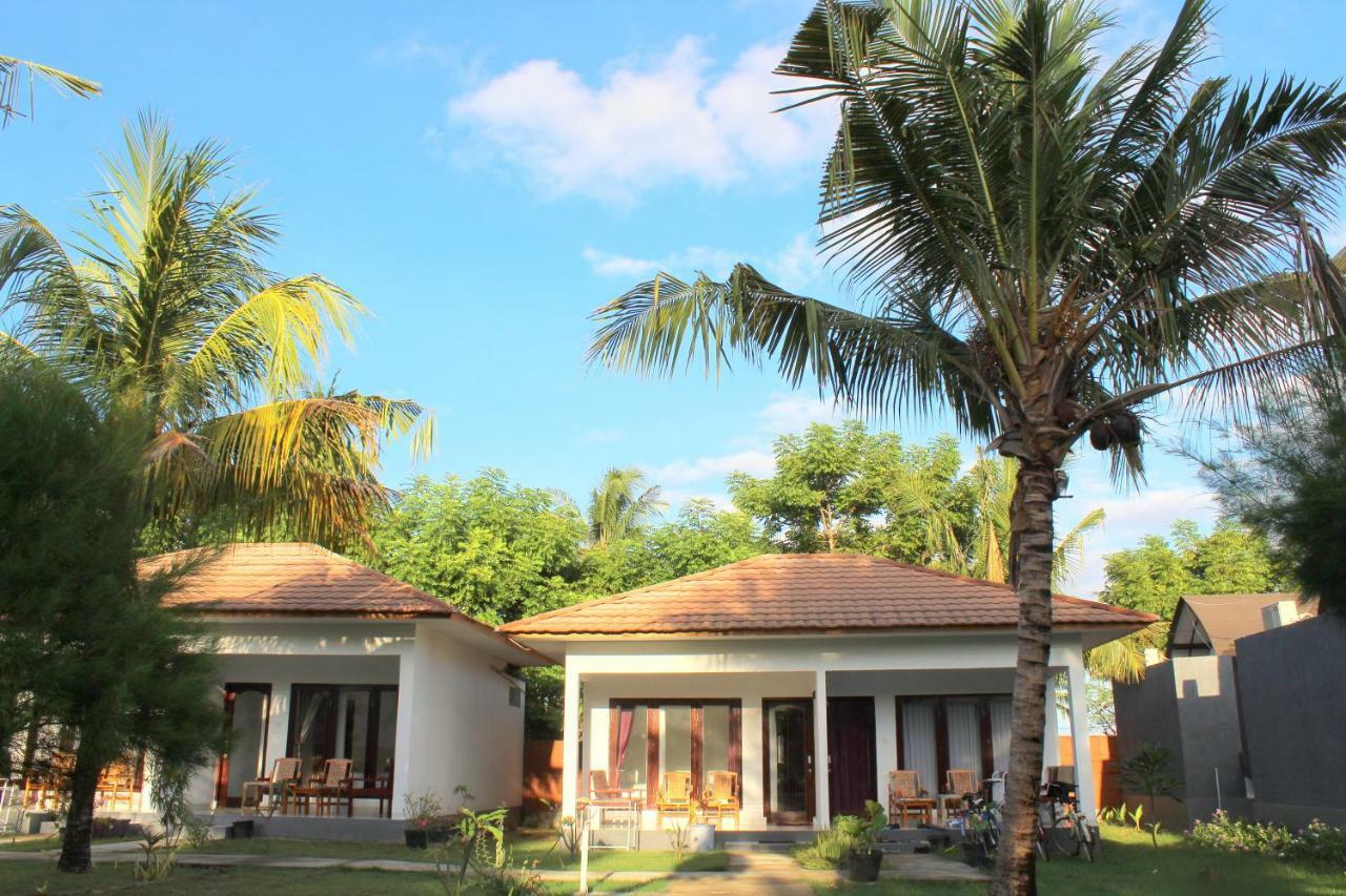 Nusa Indah Bungalows Gili Air Exteriör bild